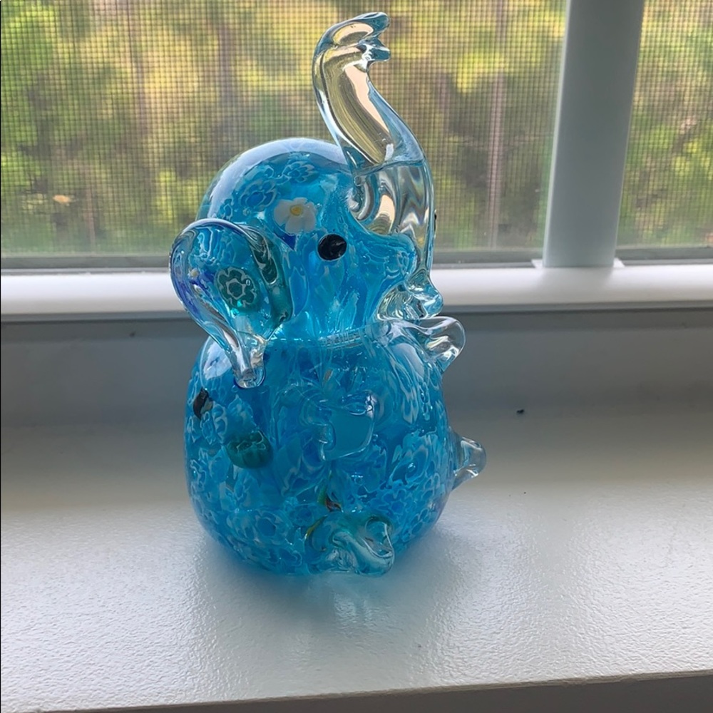 Blue flower printed design class elephant Decour